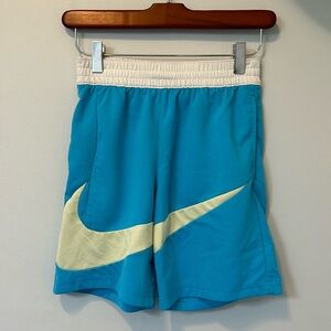 Nike boy’s size M dri-fit shorts